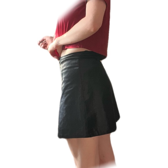 Free People Funkytown Zip Up Black Velvet A-line High Waisted Mini Skirt - Picture 3 of 6